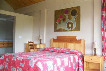 Rhodes Beach Resort Negril Orange Bay Exterior photo